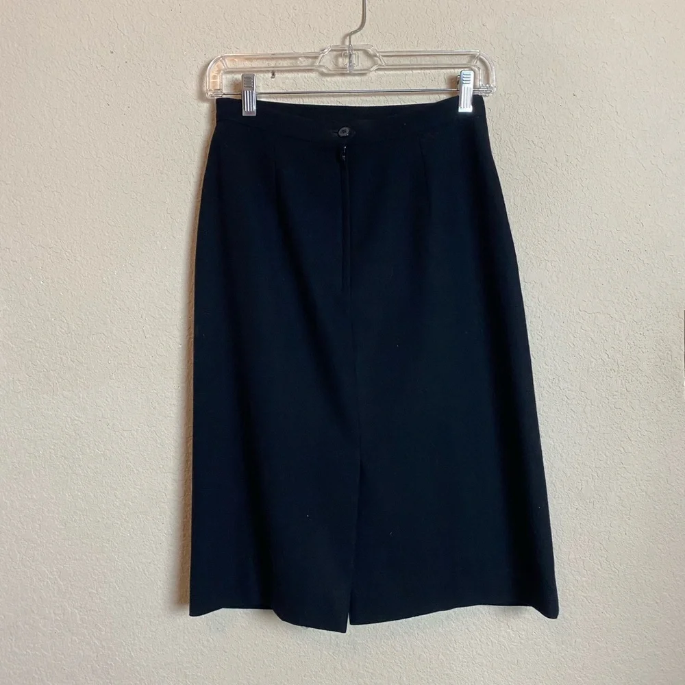 Vintage Black Wool A-Line Classic 1970’s Skirt Knee Length Size 4